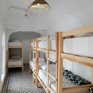 Dormitory Room Mixed